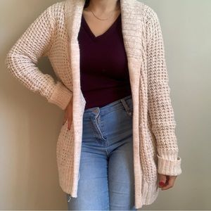 Beige cardigan with pockets